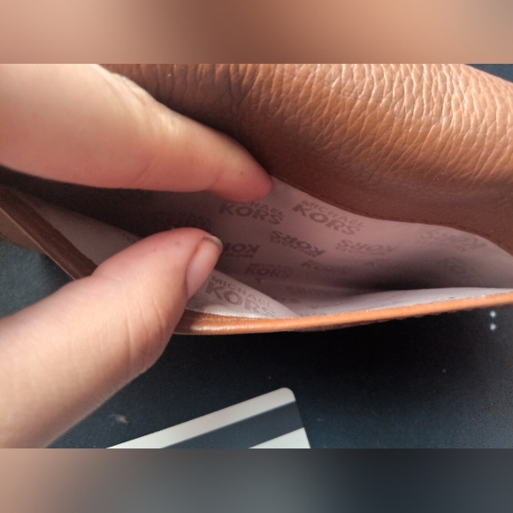 Michael Kors crossbody bag - Picture 11 of 13